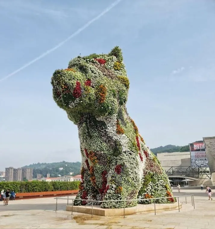 A 5 Minutos Andando Del Casco Viejo, Ayuntamiento, Plaza Circular Y Gran Via De Bilbao Y Proximo A Las 2 Lineas De Metro Homestay