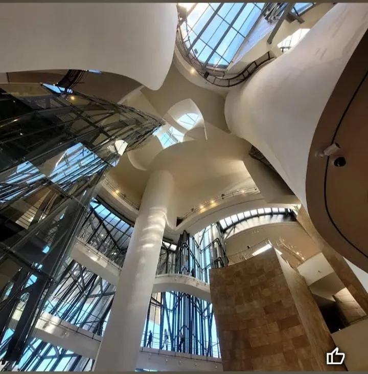 Homestay A 5 Minutos Andando Del Casco Viejo, Ayuntamiento, Plaza Circular Y Gran Via De Bilbao Y Proximo A Las 2 Lineas De Metro Spain