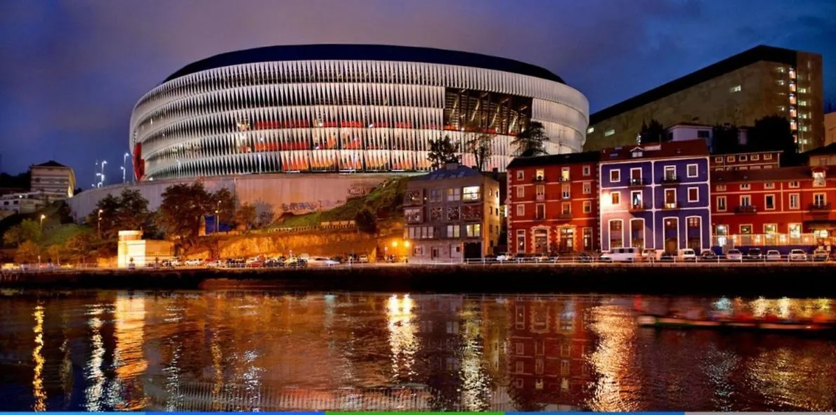 Habitación en casa particular A 5 Minutos Andando Del Casco Viejo, Ayuntamiento, Plaza Circular Y Gran Via De Bilbao Y Proximo A Las 2 Lineas De Metro España